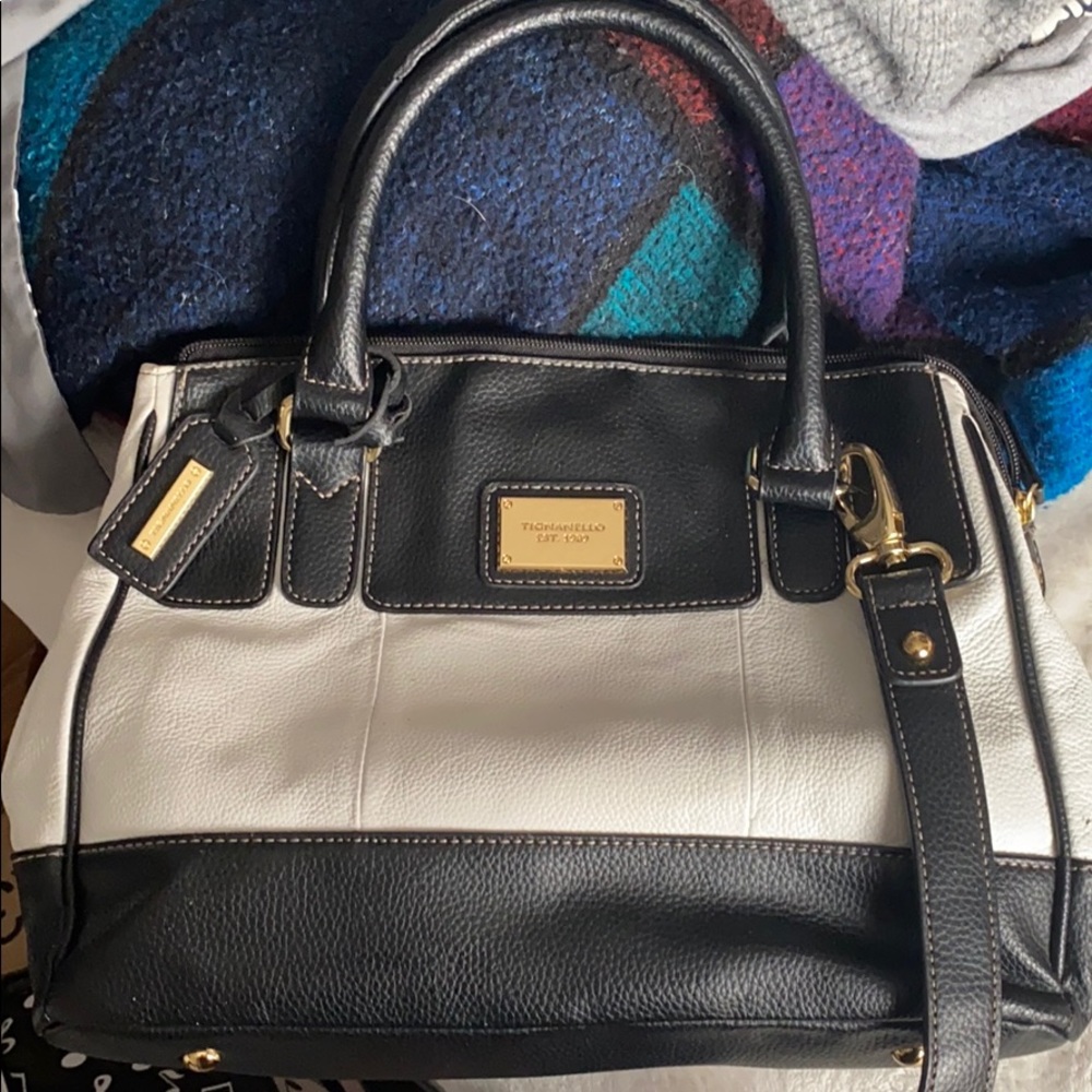 Tignqnello hand bag